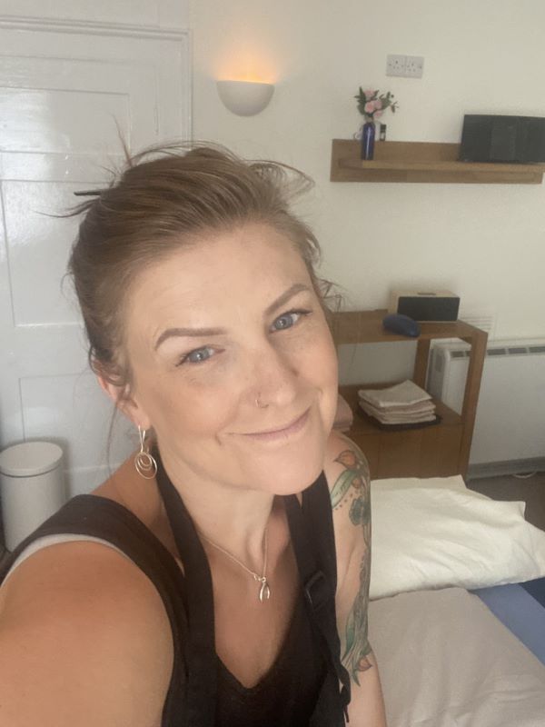 TGT MEETS...Lindsay Furness from Bradford On Avon Massage - IWD