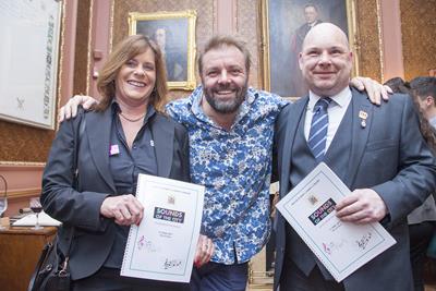 Concert venue supporter Jenny Jacob & Andy Haynes with Martin Roberts