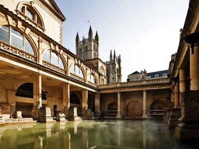 Roman Baths welcomes 100,000th visitor since reopening