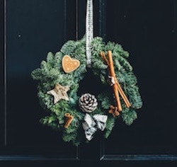 Online Christmas Wreath Workshop - Foxy Buds