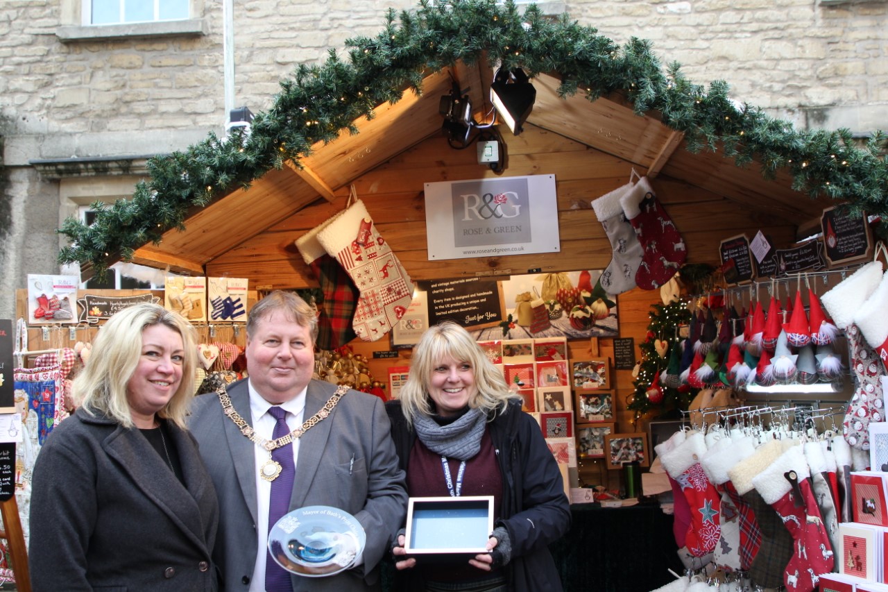 BATH CHRISTMAS MARKET’S 2019 BEST DRESSED CHALET IS ANNOUNCED!