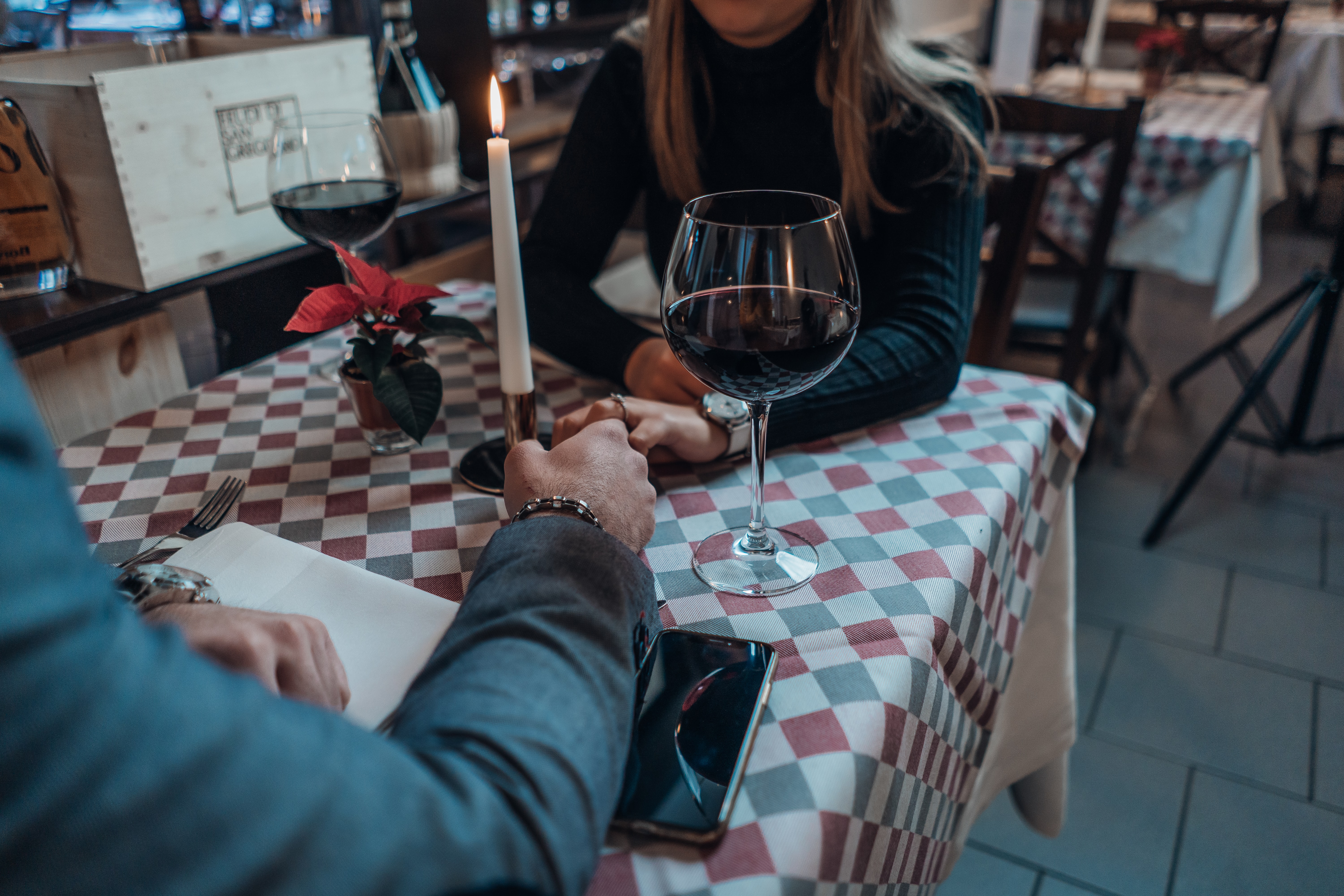 Best Places in the UK to Make Your First Date Special