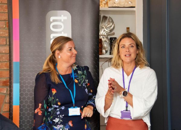 How Small Retailers Can Use AI to Boost Festive Sales and Beat the Budget Squeeze