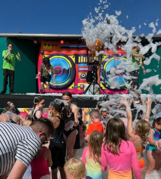 VIDEO: Summertopia at Avon Valley Adventure Park