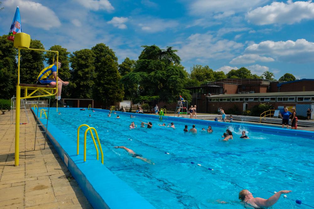 Outdoor Swimming Pools in Bath